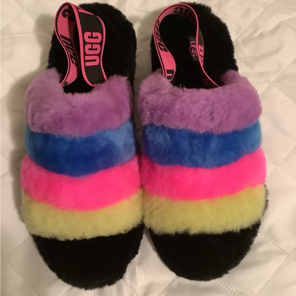 Slippers NWT
